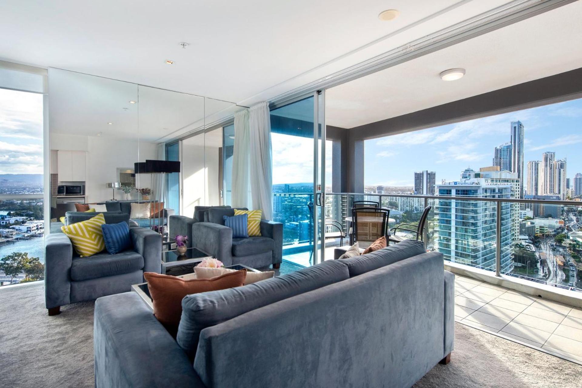 Artique 2 Bedroom Close To The - Coasthm Apartment Gold Coast