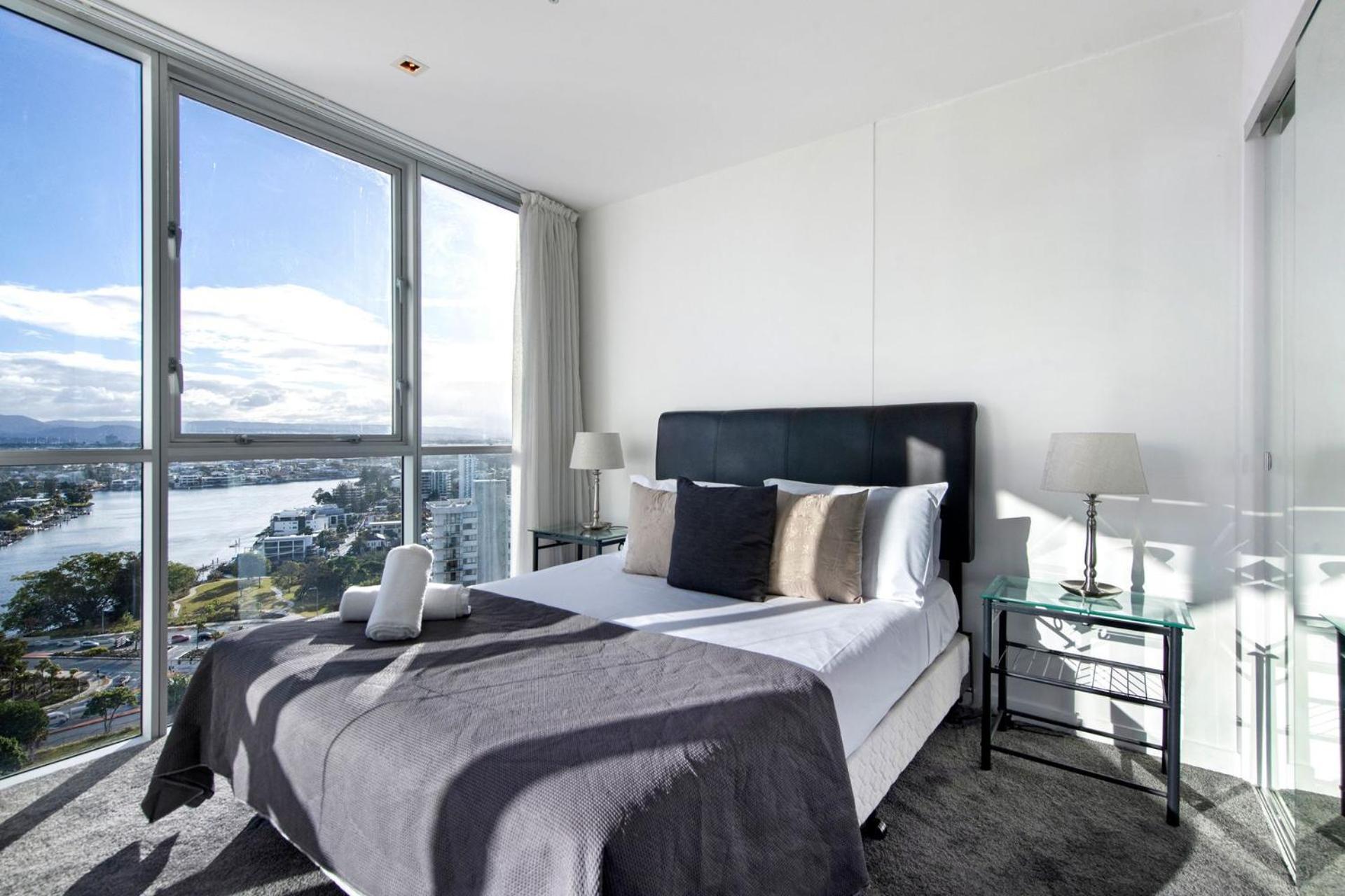 Artique 2 Bedroom Close To The - Coasthm Apartment